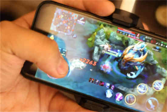 如何解决iPhone 14玩游戏掉帧问题