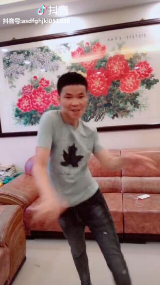 抖音爱火谁唱的